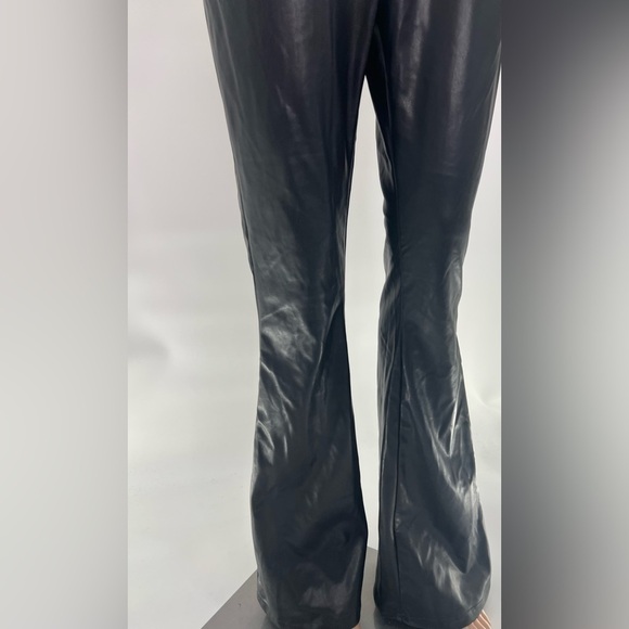 Boohoo Kourtney Kardashian Barker Wide Leg Faux leather Pants Black - Size 6 - Picture 4 of 10